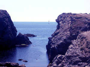 Falaises sauvages de  Belle île en mer